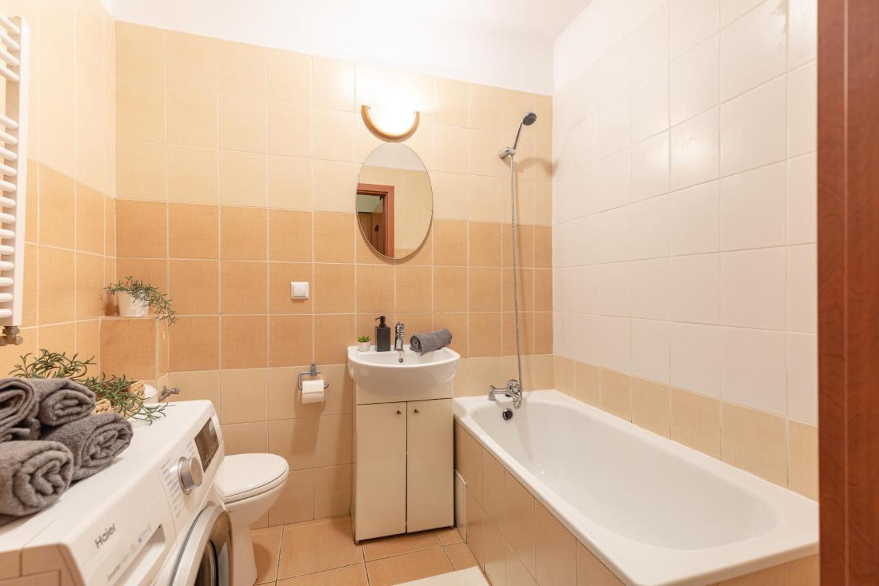 Superapart Stanow Zjednoczonych 72 Apartment Warsaw Exterior photo
